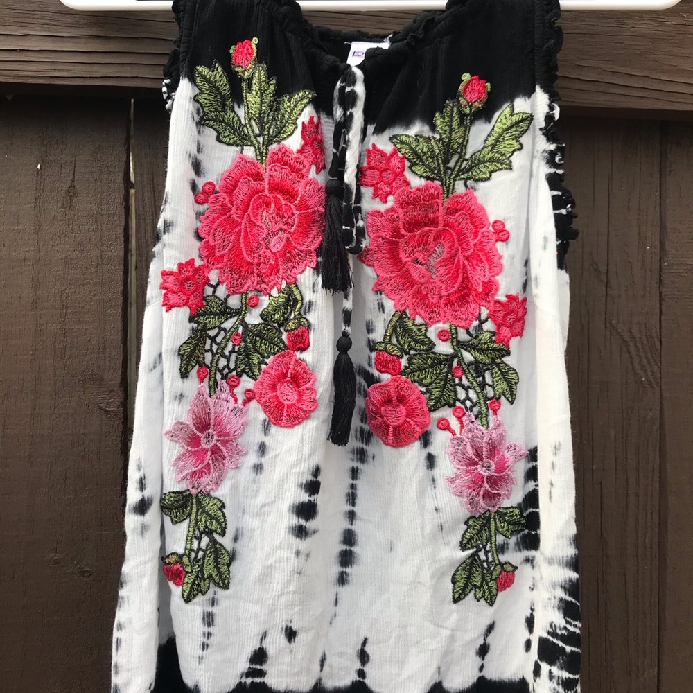 Cute summer western tank top ☀️